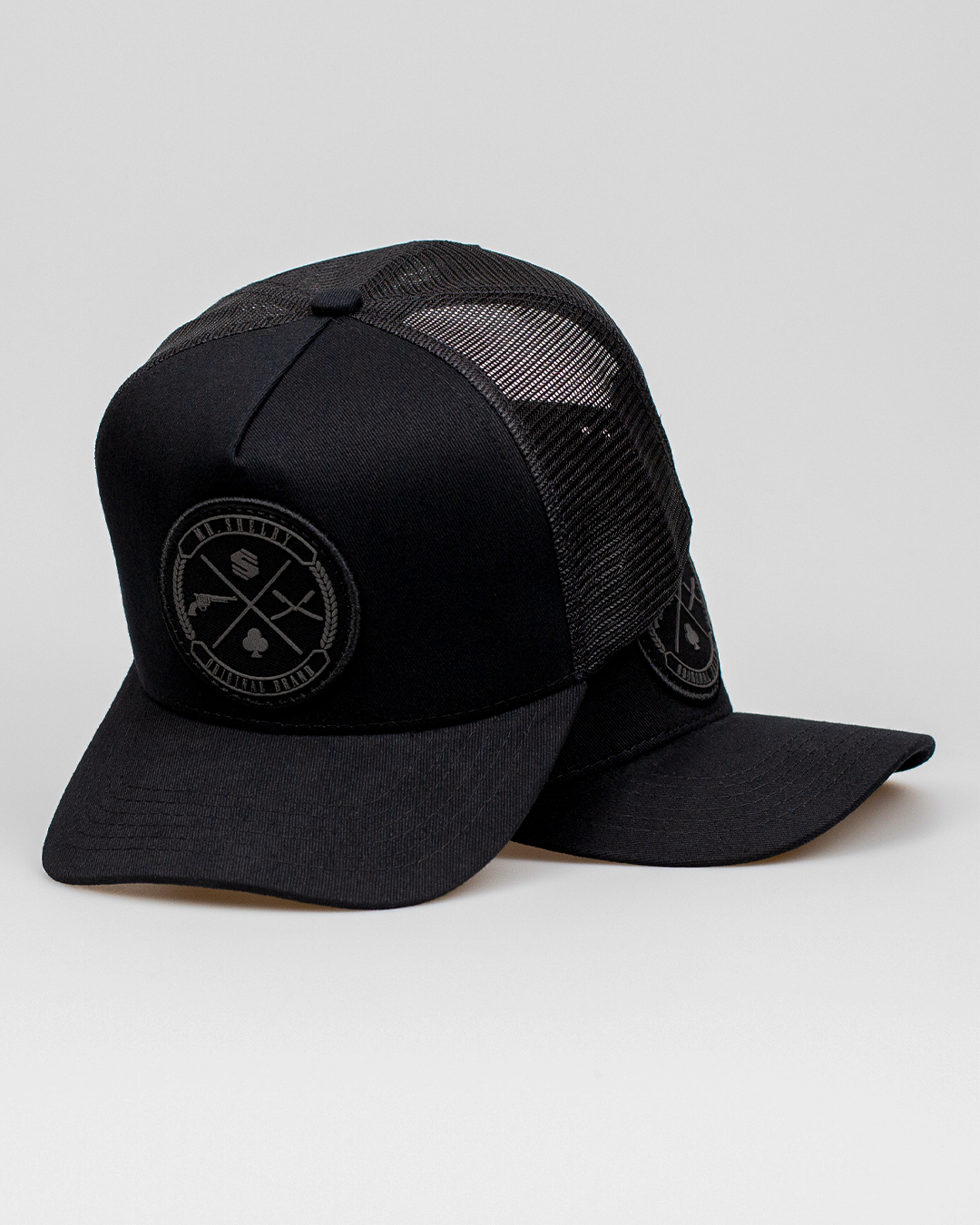 Boné Mr. Shelby Trucker Brasão All Black